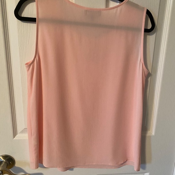 LAURA - Picture 5 of 6